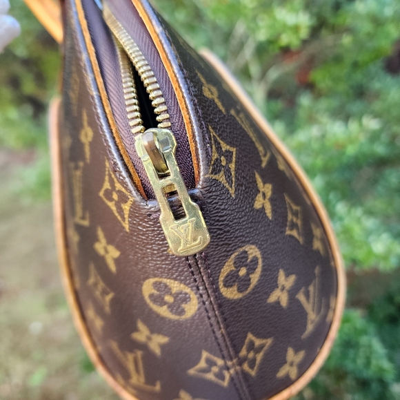 📣SOLD!! Louis Vuitton Monogram Ellipse Bag - Picture 6 of 8